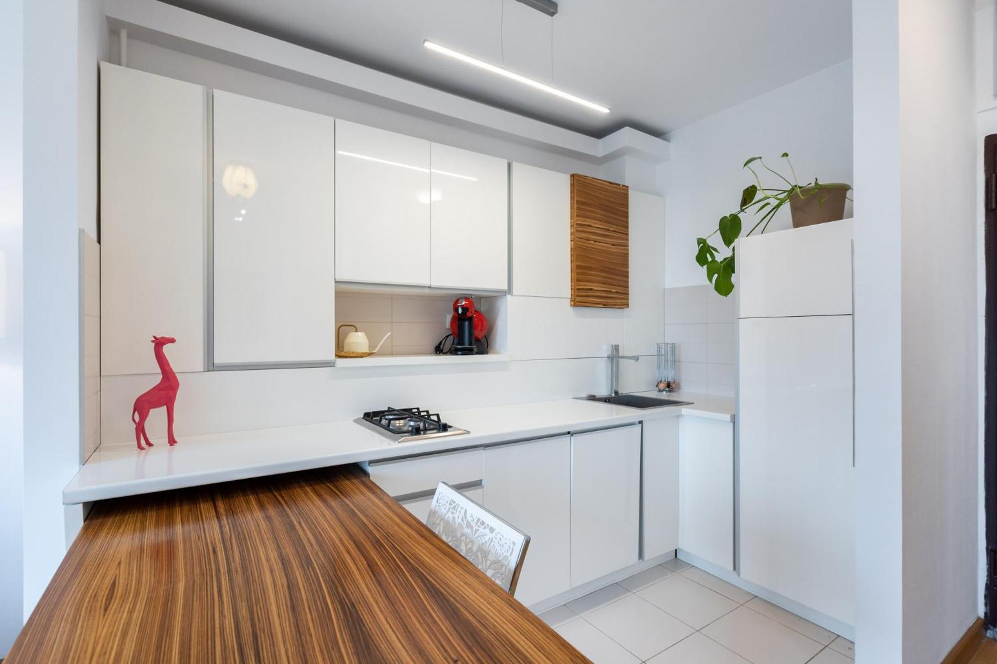 Lazynest - Modern With Parking & Balcony * Bucarest
